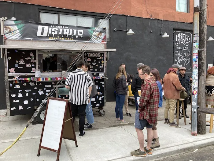 Distrito18 Street Tacos Picture 10