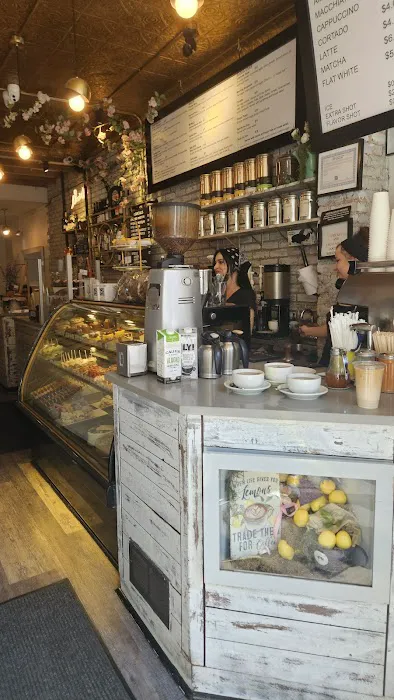 Charlotte Patisserie Picture 9