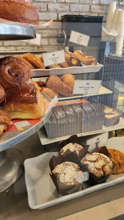Charlotte Patisserie Picture 6