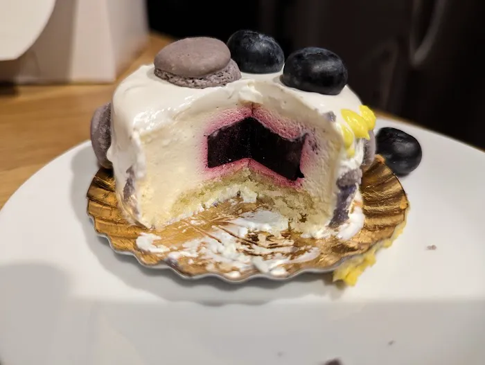 Charlotte Patisserie Picture 8
