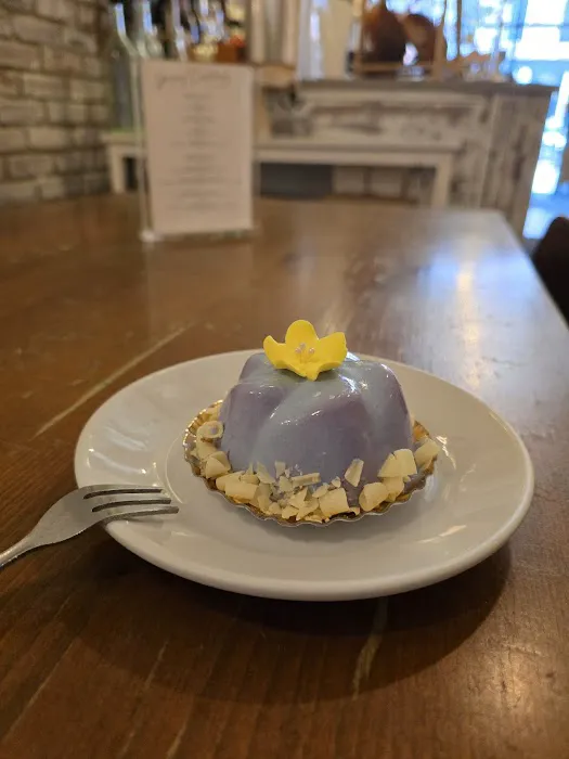 Charlotte Patisserie Picture 10