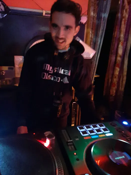 Idle Mind Tavern Picture 6