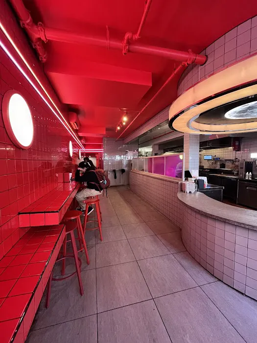 Moonburger Picture 7