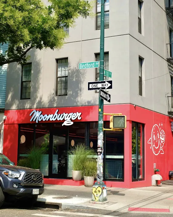 Moonburger Picture 9