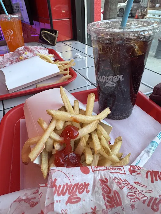 Moonburger Picture 8