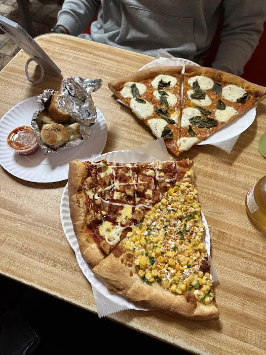 Vinnie's Pizzeria Picture 2