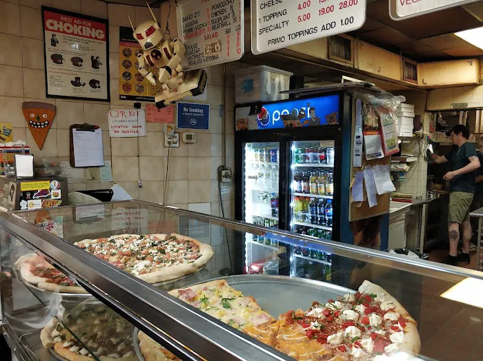 Vinnie's Pizzeria Picture 8