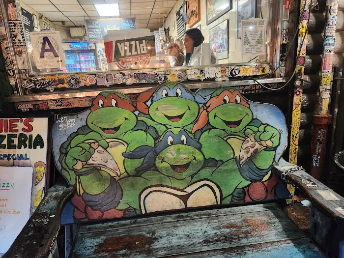 Vinnie's Pizzeria Picture 3