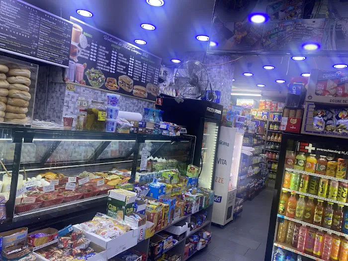 Alz Campus Deli Picture 9