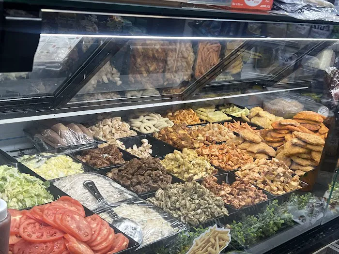 Alz Campus Deli Picture 3