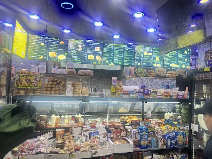 Alz Campus Deli Picture 5