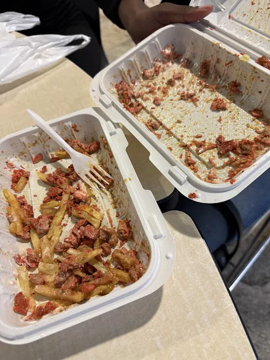 2 Guys Halal Truck Picture 7