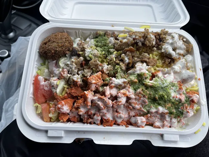 2 Guys Halal Truck Picture 9