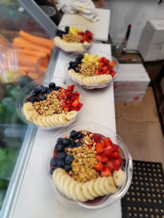 NYC Gourmet Deli Picture 7