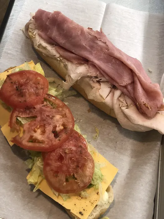 Luna Deli Picture 8