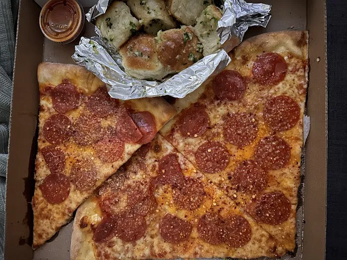 7th Heaven Pizza Picture 3