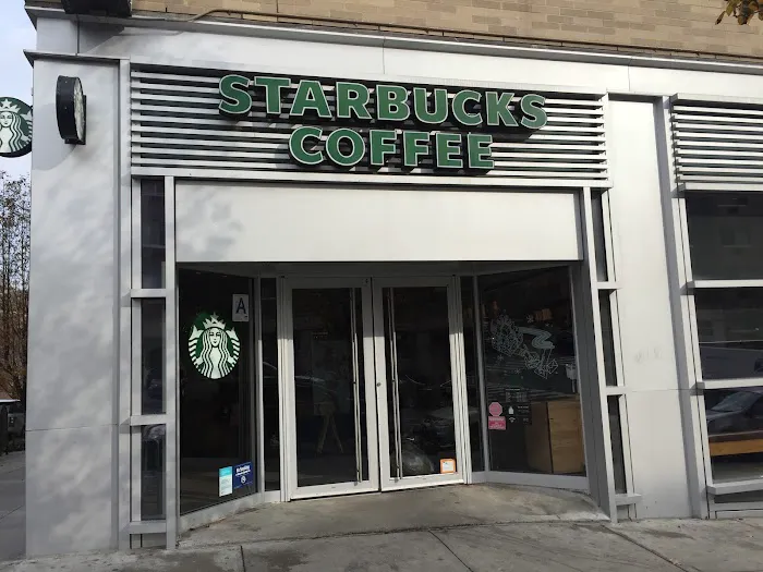 Starbucks Picture 9