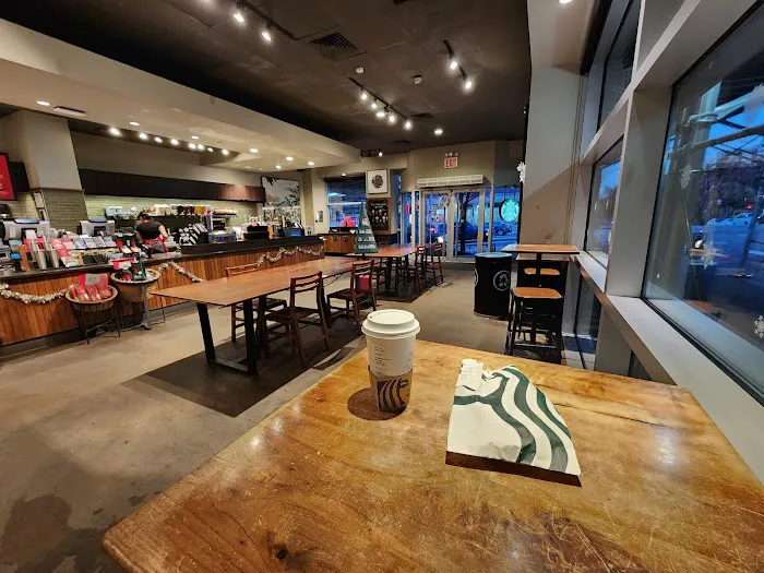 Starbucks Picture 6