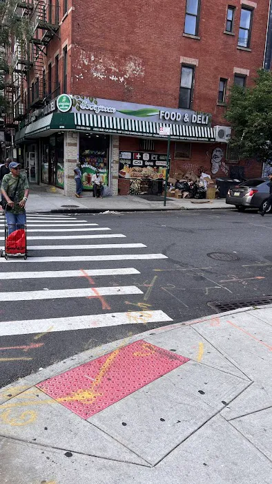 Evergreen Organic Food & Deli Picture 4