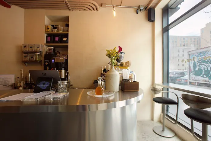 The Oma Shop II Coffee + Lifestyle Picture 3