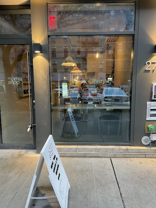 The Oma Shop II Coffee + Lifestyle Picture 2