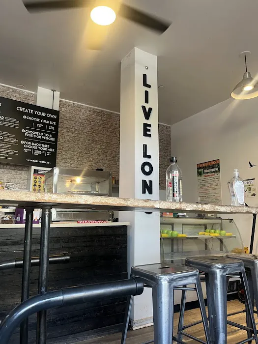 Uptown Juice Bar Picture 10
