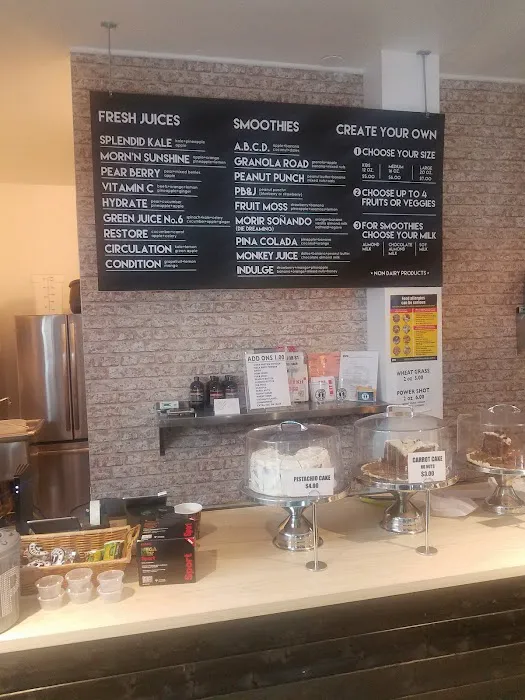 Uptown Juice Bar Picture 1
