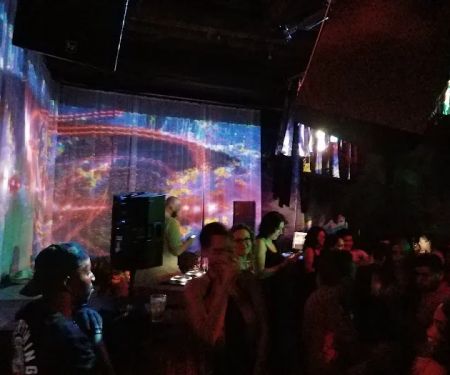 Bar Schimmi