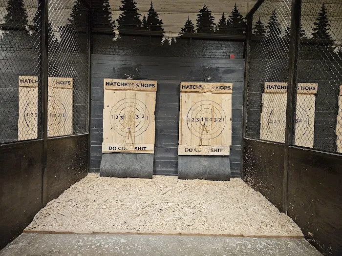 NY Axe Throwing Range - Brooklyn Picture 8