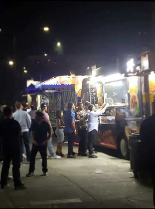 Mi Amor Halal & Mexican Food Truck Picture 3