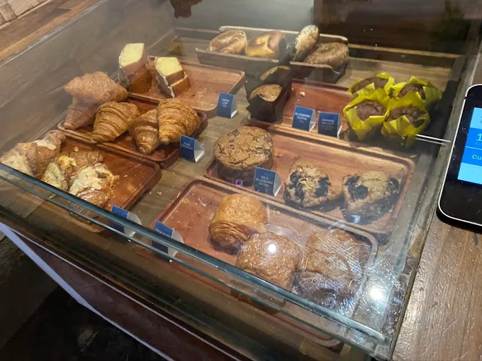 Swallow Cafe Picture 5