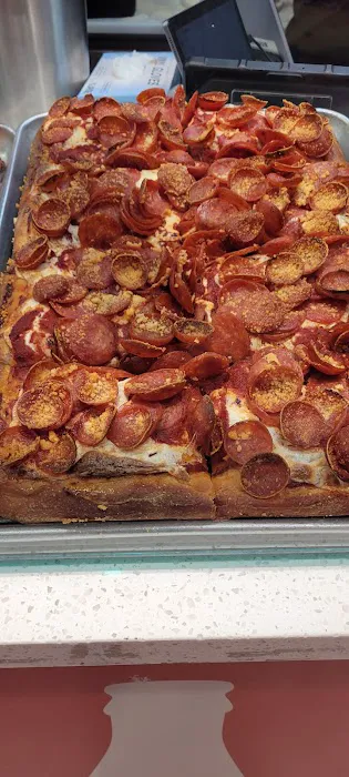 Little Italy Pizza - Bedford Ave Picture 3