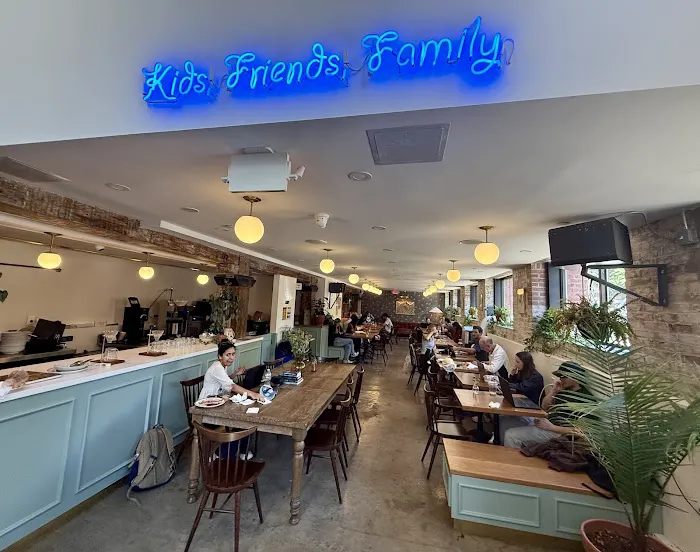Mya Coffee, Bakery and Wine Bar Picture 7