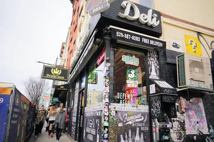 N7 Market Deli Picture 1