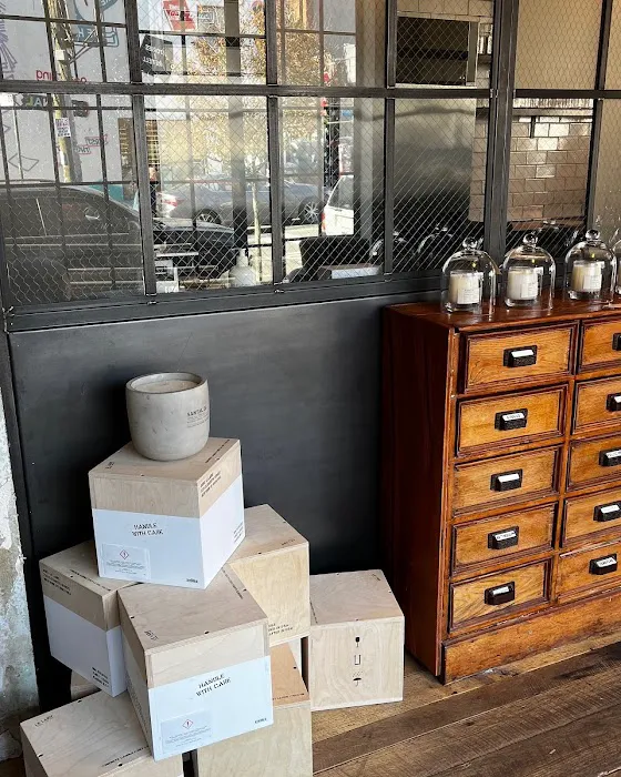 Le Labo Cafe Picture 2