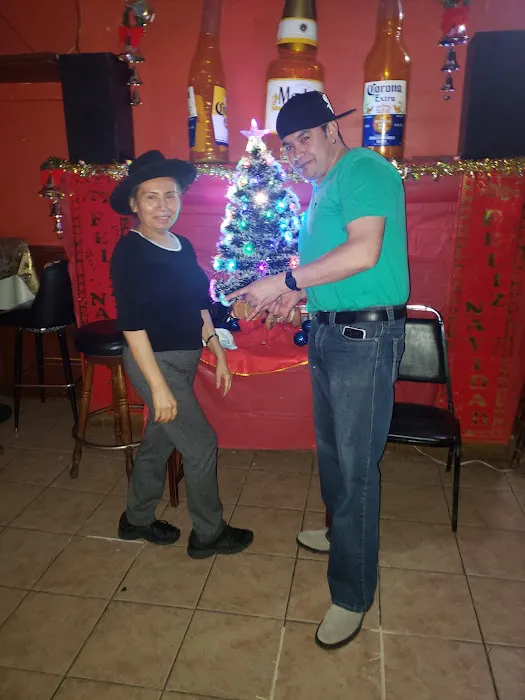 Tres Coronas Picture 6