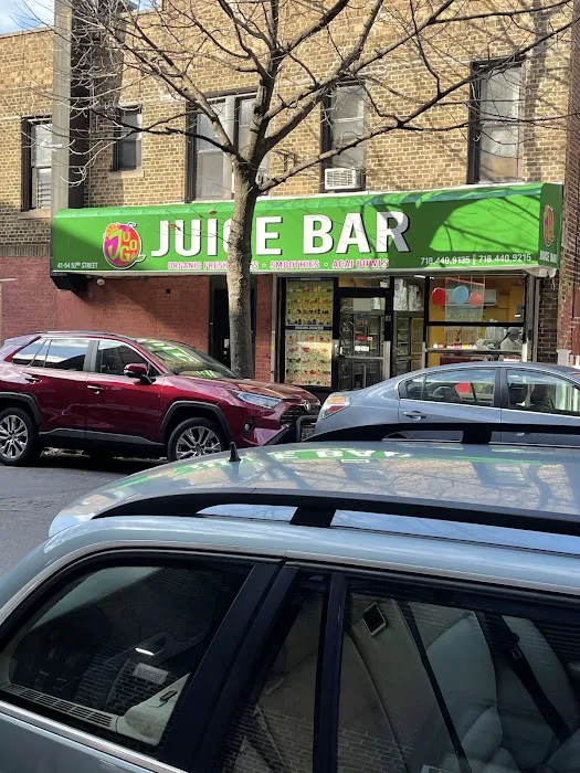Ju-go Juice Bar Picture 2