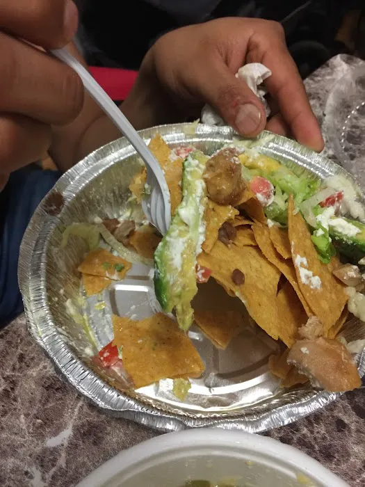 El Don Taqueria & Grocery Picture 9