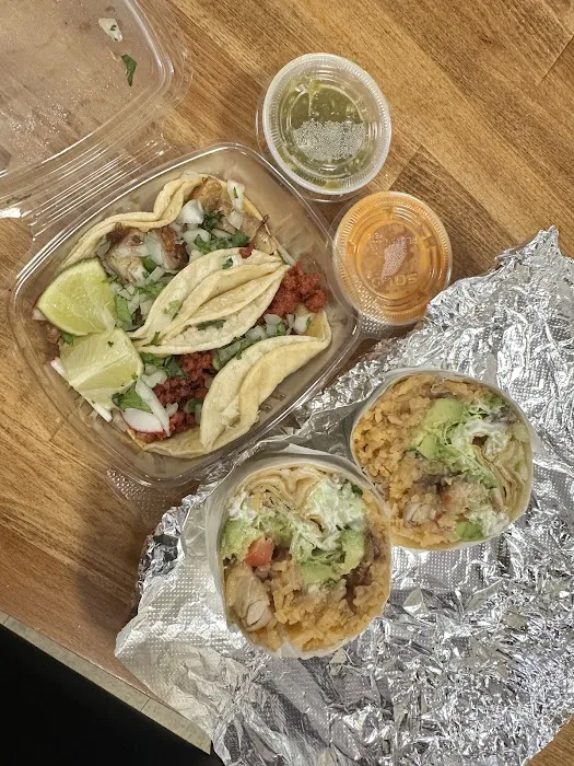 El Don Taqueria & Grocery Picture 5