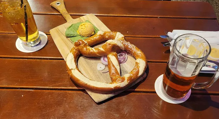 Max Bratwurst und Bier Picture 8