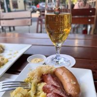 Max Bratwurst und Bier ico
