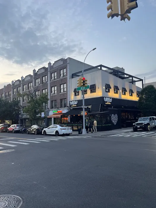 Blend Astoria Picture 2