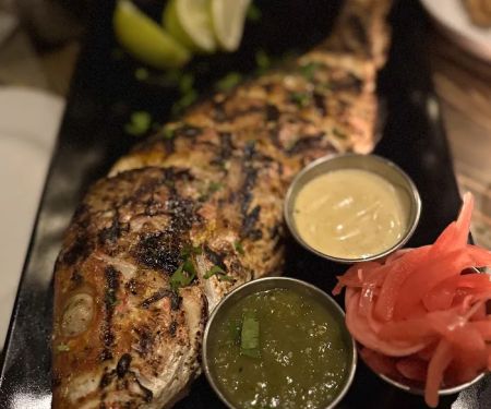 Off The Hook Raw Bar & Grill