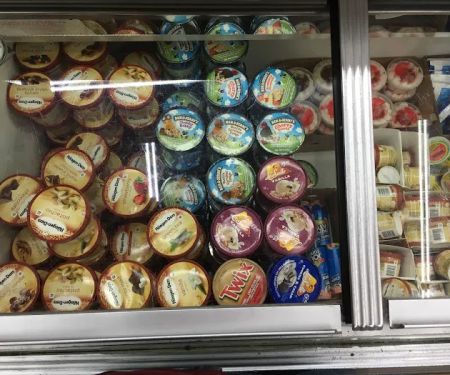 B & G Deli Convenience