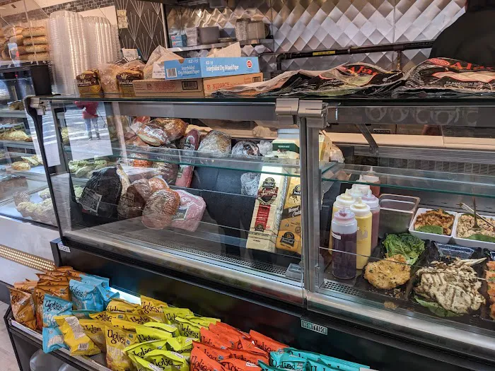 Astor Gourmet & Market Picture 2