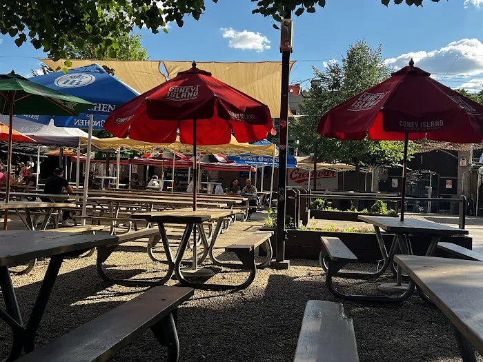 Bohemian Hall & Beer Garden Picture 4