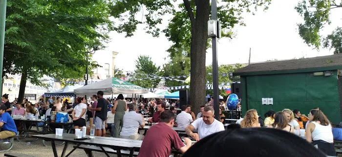 Bohemian Hall & Beer Garden Picture 9