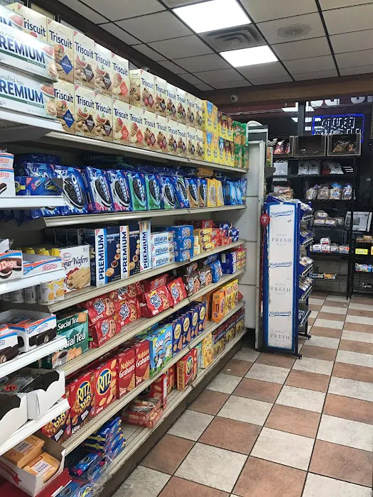 Othello Deli Picture 8
