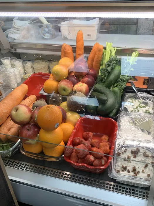 2401 Gourmet Deli Grocery Picture 4
