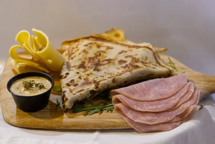 Eli's Cafe & Creperie Picture 6